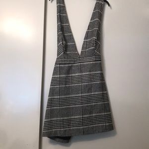 Plus size criss cross jumper